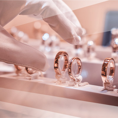 Ювелірний магазин ХІТ-цін знову працює у Києві!